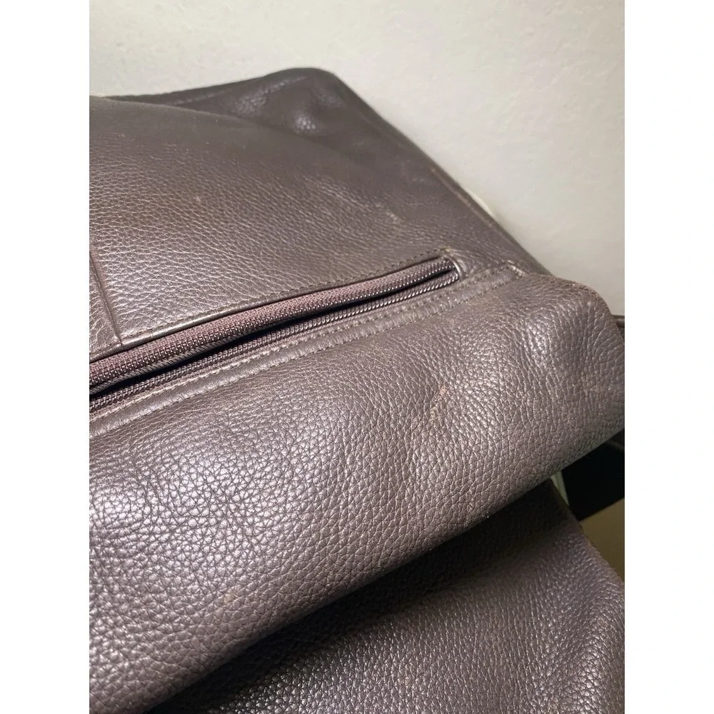 The Sak Crossbody Bag Brown Leather Satchel Flap Inside Pockets Divider Used